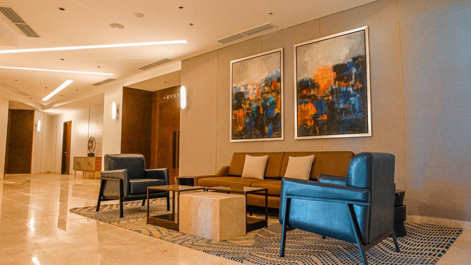 Kingsford Hotel Manila Paranaque City Exterior foto